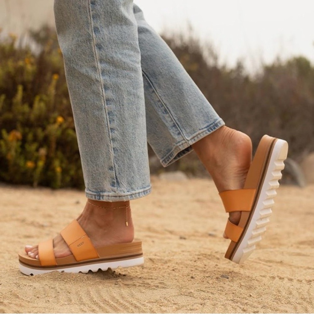 NIB Reef Cushion Vista Hi Platform Sandal Natural color Size 8.5 - Picture 2 of 12